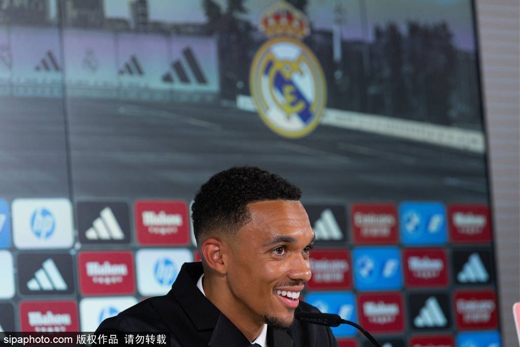 波尔图足球_5100万镑！祖比门迪抵达伦敦波尔图足球，阿森纳夏窗首签即将官宣