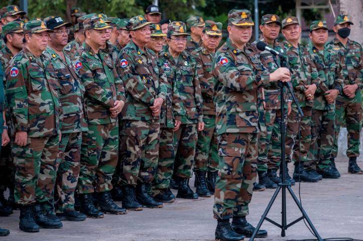 世俱杯比賽_泰国打响战役！洪森接过指挥权世俱杯比賽，两国元首坐镇前线，大战爆发苗头