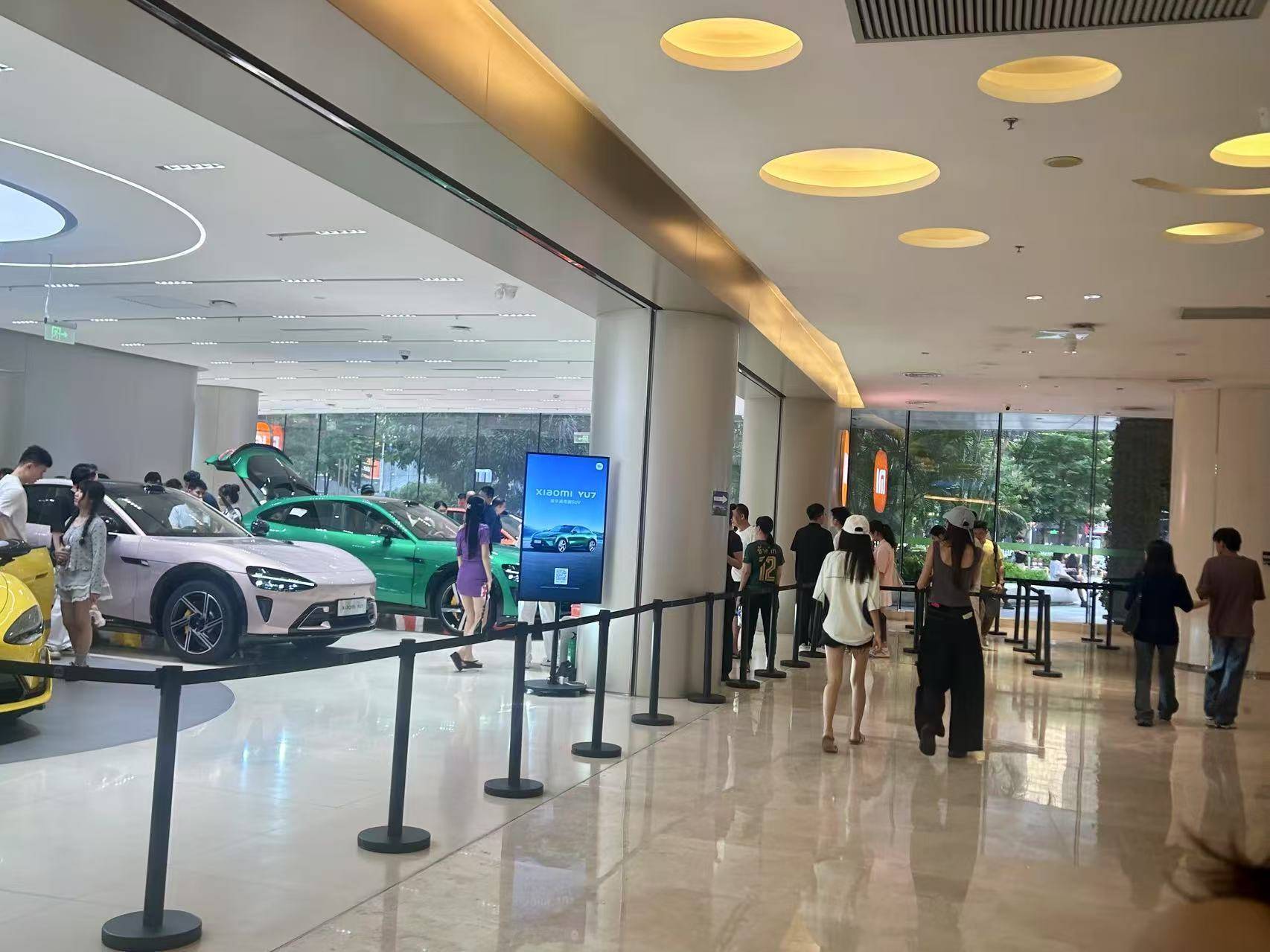 甲府风林 v 爱媛_小米YU7上市72小时:“锁单+1”刷屏工作群甲府风林 v 爱媛,提车时间最长超一年,雷军直面“产能挑战”?