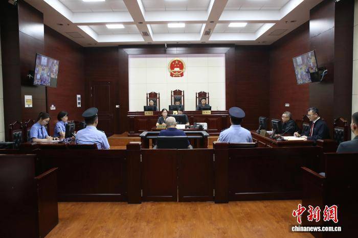 皇冠信用网网址_安徽省铜陵市政协原党组副书记、副主席徐强一审获刑十年六个月