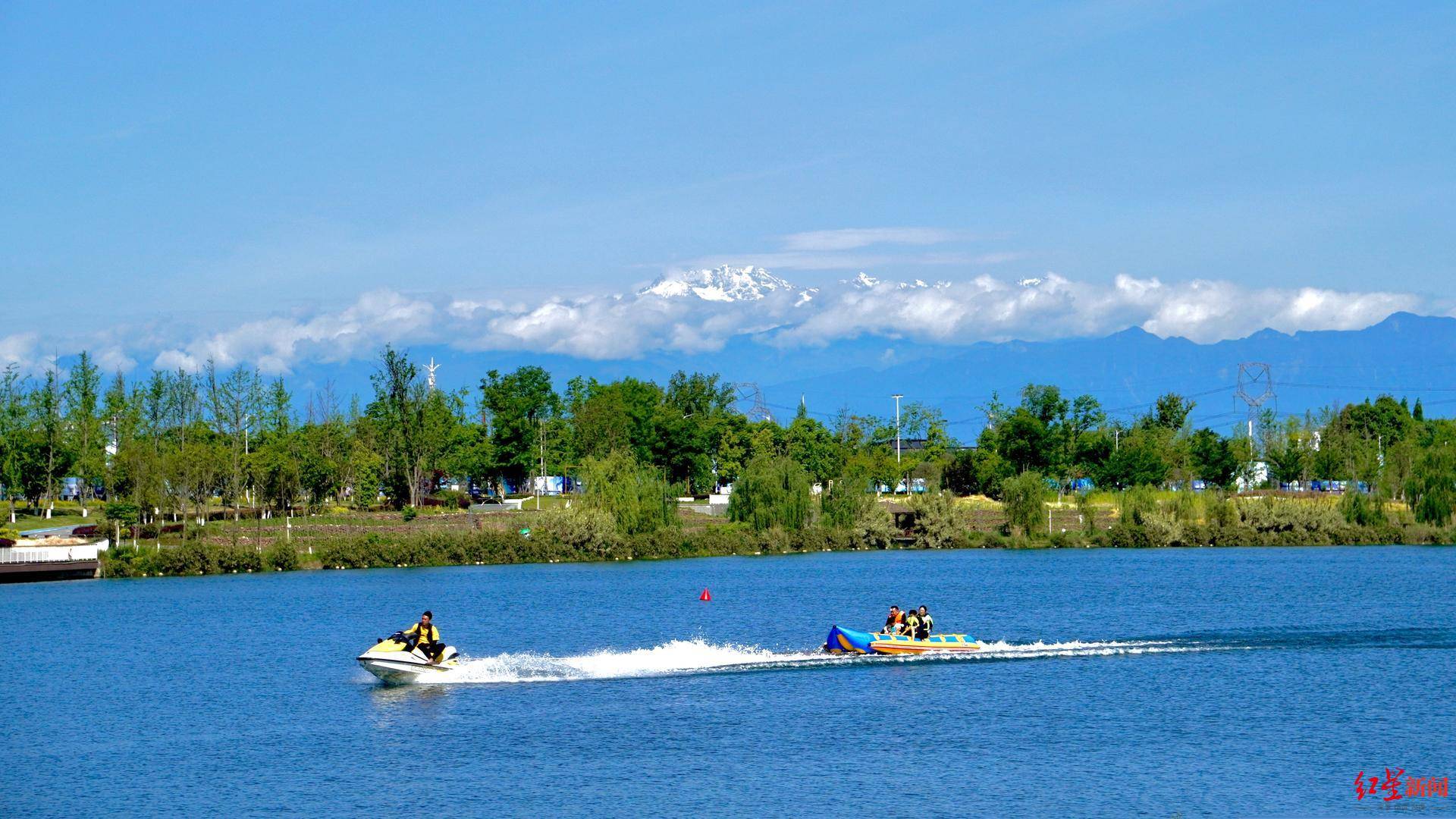 皇冠皇冠信用网会员注册_暑期过半皇冠皇冠信用网会员注册，成都入出境外国人同比增长近4成！有外国游客在蓉体验世运会项目→