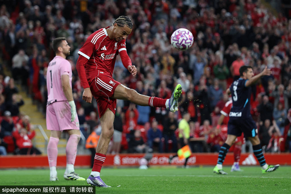 皇冠皇冠足球平台_热身赛-努涅斯建功萨拉赫破门 利物浦一夜双杀毕尔巴鄂