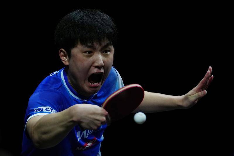 皇冠信用盘占成代理_张本智和4-2王楚钦 夺得WTT冠军赛横滨站男单冠军