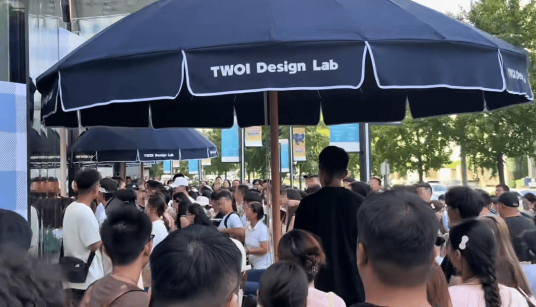 皇冠信用網代理申请_开业第一天就闭店！人多到崩溃皇冠信用網代理申请，排队超8小时，品牌道歉，补偿方案公布！