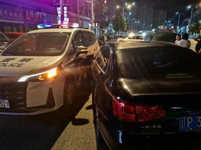 皇冠信用网怎么代理_向前一横！辽P0952警皇冠信用网怎么代理，救下5个孩子