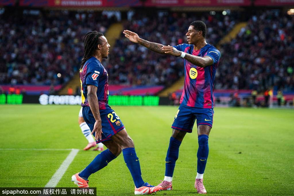 香港皇冠体育_西甲-亚马尔助攻莱万破门 巴萨连场逆转2-1皇家社会登顶