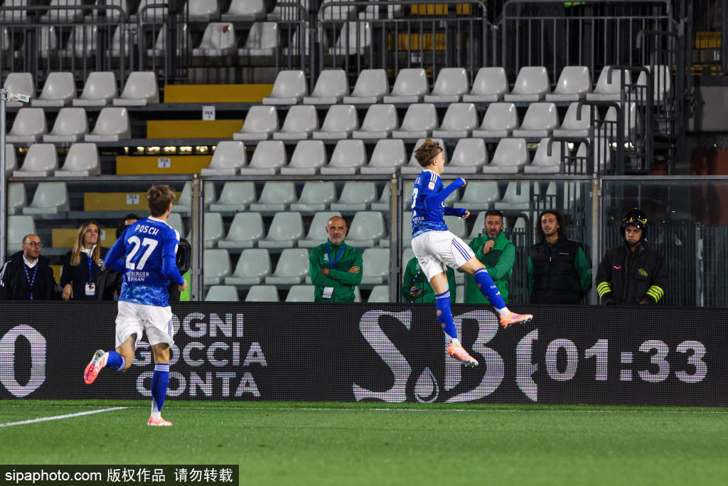 皇冠信用网出租代理_皇马偷着乐！21岁帕斯无解传射斩尤文皇冠信用网出租代理，7轮4球4助身价5500万