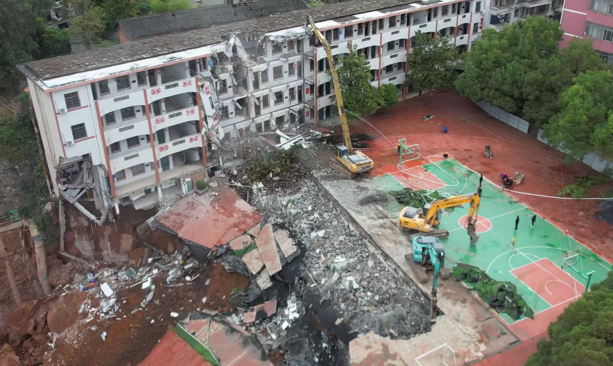 皇冠信用网登3代理_湖南邵阳一所小学发生坍塌皇冠信用网登3代理，教育局：学生已分流至其他学校上课