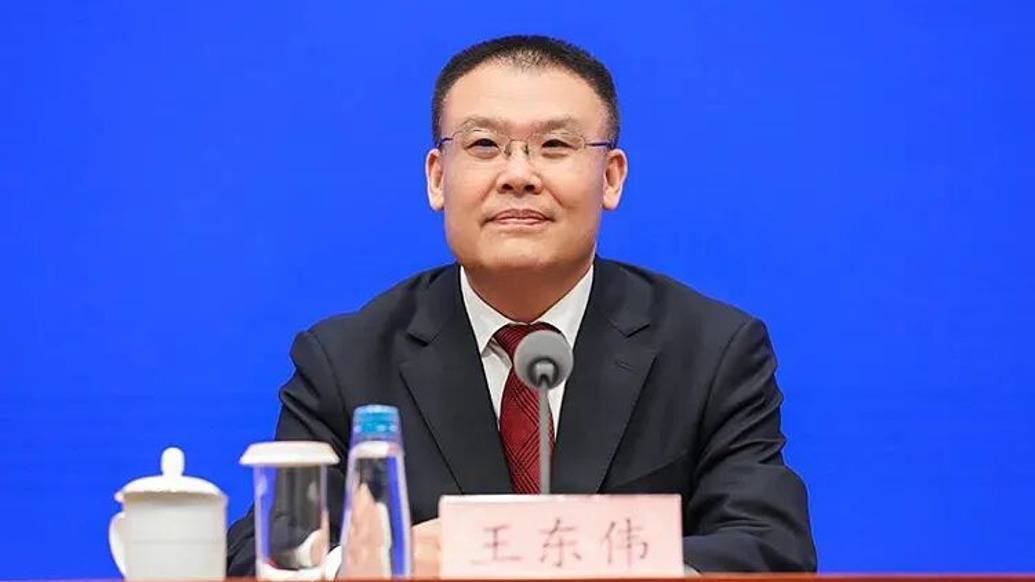 皇冠信用网申请_新任安徽省委常委王东伟已任省政府党组副书记