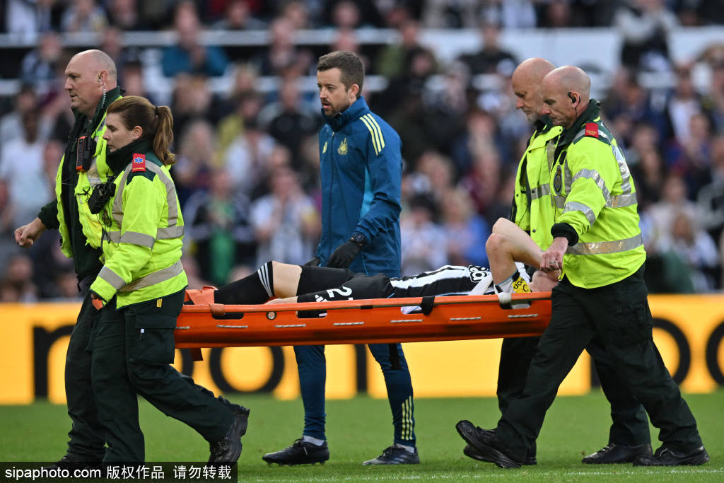 足球外盘在哪买_约克雷斯的绝佳表现：阿森纳4-0马竞全场最佳球员的背后故事与战术解析