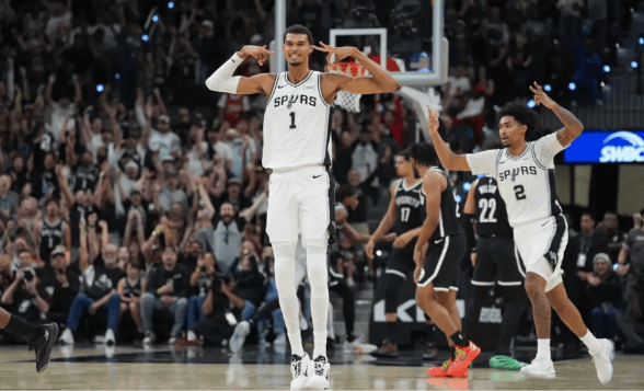 皇冠信用网会员
_亚历山大毁了NBA收视率皇冠信用网会员
,马克西要成费城新王,文班亚马进化了?