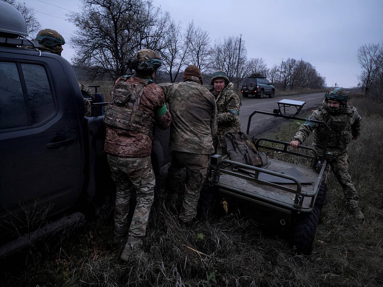 皇冠信用盘会员开户申请_俄军这次大意了皇冠信用盘会员开户申请，包饺子失败：机器人突入红军城，乌军一夜全跑了