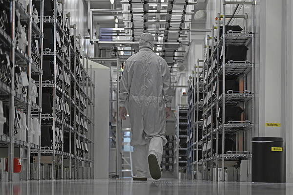 皇冠登3代理申请_阿斯麦CEO就安世半导体事件表态：此事凸显供应链脆弱性皇冠登3代理申请，对话可防止争端升级