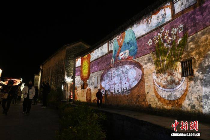 皇冠信用網登1,登2,登3出租
_海外华媒安徽解锁古村新韵:世界文化遗产遇见光影科技