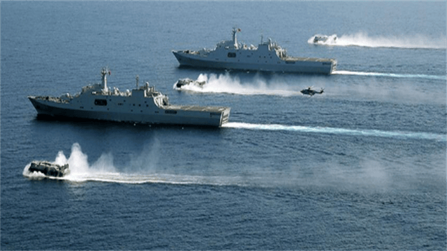 皇冠信用網申请条件_两栖攻击舰群准备就绪皇冠信用網申请条件！南海舰队公开动员：如果战斗今夜打响