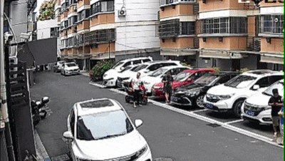 皇冠信用網出租_因妻子没带包子回家皇冠信用網出租，浙江一男子怒把30斤行李箱从6楼扔下，还称“砸到人了我就负责，没砸到就没事”，目前该男子已被刑拘