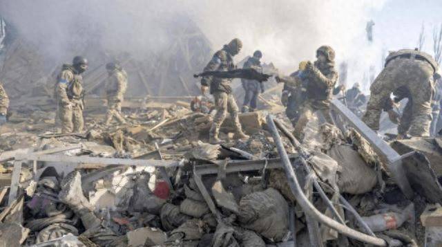 皇冠信用网登2代理_要停战了？泽连斯基火速发表全国讲话皇冠信用网登2代理，乌克兰来到了最艰难的一天！