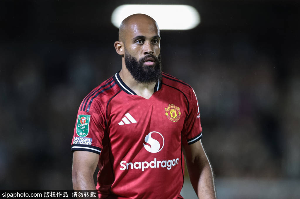 体育皇冠信用网_观战台：阿森纳大战切尔西 曼城巴萨利物浦盼止颓势