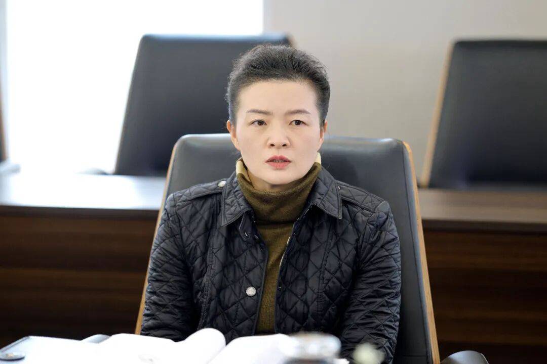 皇冠信用网怎么代理_江西九江市修水县委副书记、县长刘婕带队赴武汉天源集团考察交流