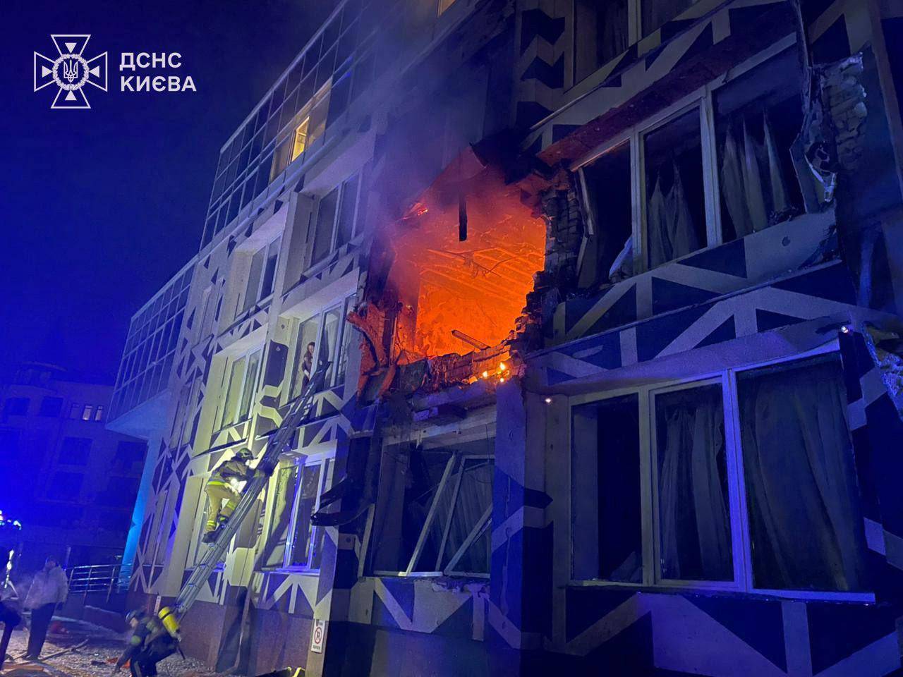 皇冠信用会员账号注册_斩首乌克兰高官皇冠信用会员账号注册，俄军图95升空被召回，发生了什么？基辅空战爆发