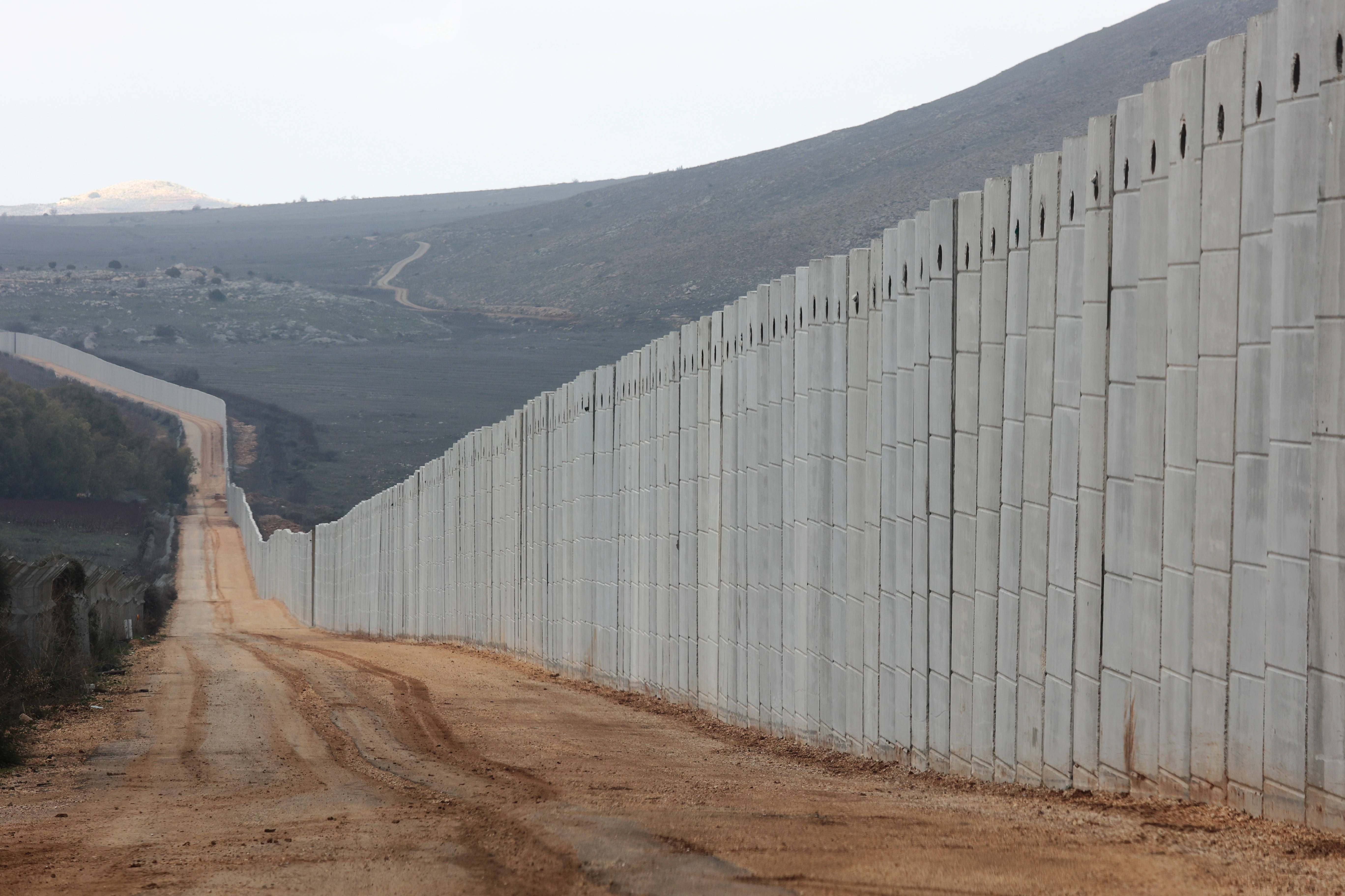 皇冠网址
_以色列在以黎边境地区修建隔离墙