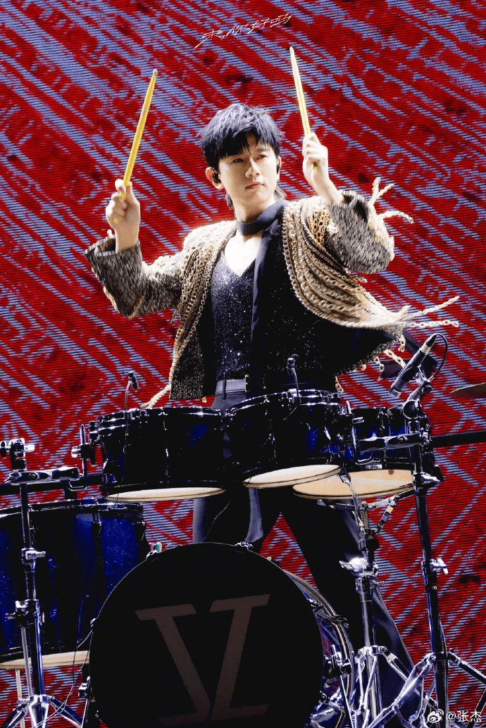 世界杯足球会员注册_张杰宣布不再参加任何需要歌迷投票的活动世界杯足球会员注册,称不想让喜欢变成疲惫的奔赴