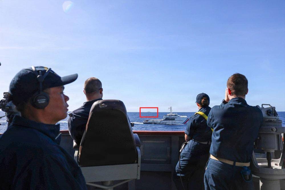 信用网如何申请_双方没碰面?看到中国海军055万吨大驱冲过来信用网如何申请,菲军从黄岩岛跑了