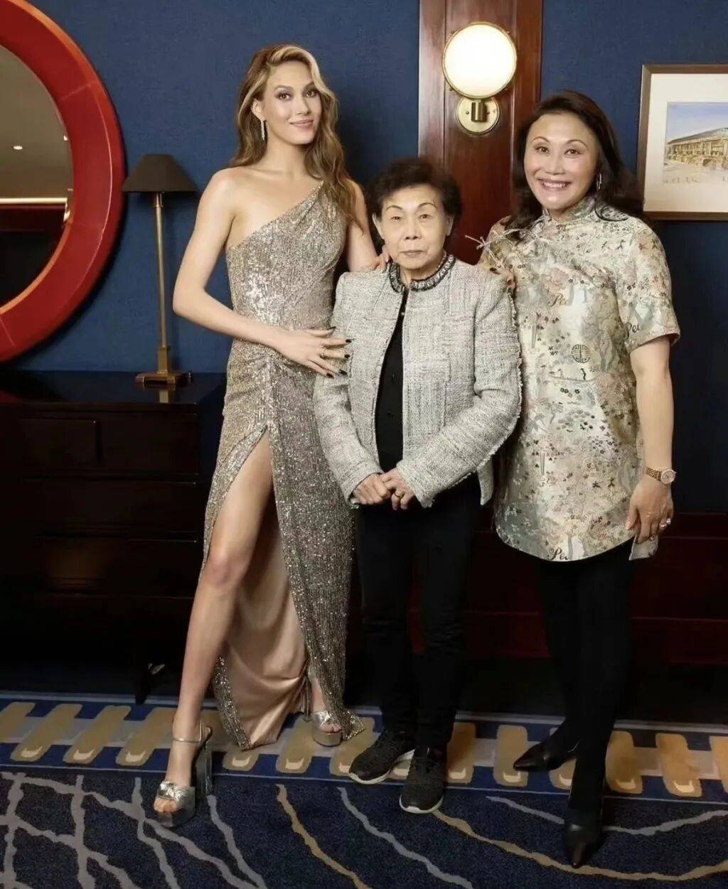 世界杯皇冠代理平台_谷爱凌外婆户籍卡亮了：原交通运输部高级工程师、上海交大高材生世界杯皇冠代理平台！爱凌追忆…