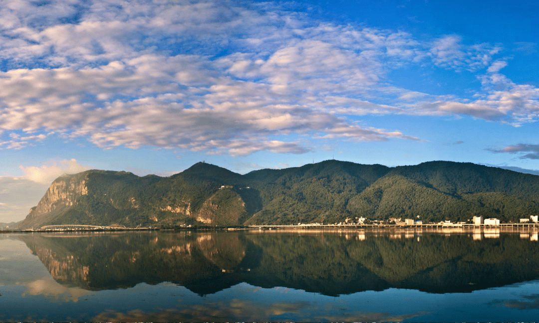 皇冠信用网代理注册 _著名演员于荣光皇冠信用网代理注册 ，在昆明滇池边发起挑战！评论区爆了