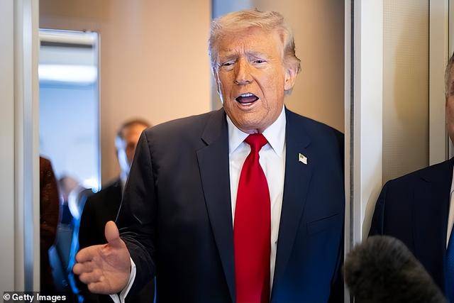 奥地利 vs 约旦
_伊朗新领导人再遭“斩首”奥地利 vs 约旦
,11架战轰参战,伊朗以牙还牙,要对美方进行最后清算?