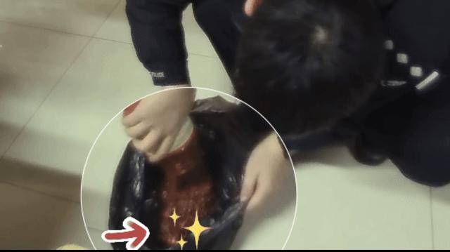 如何申请皇冠信用盘
_北京一女子将百克金条藏进豆瓣酱寄出如何申请皇冠信用盘
,民警深夜截停