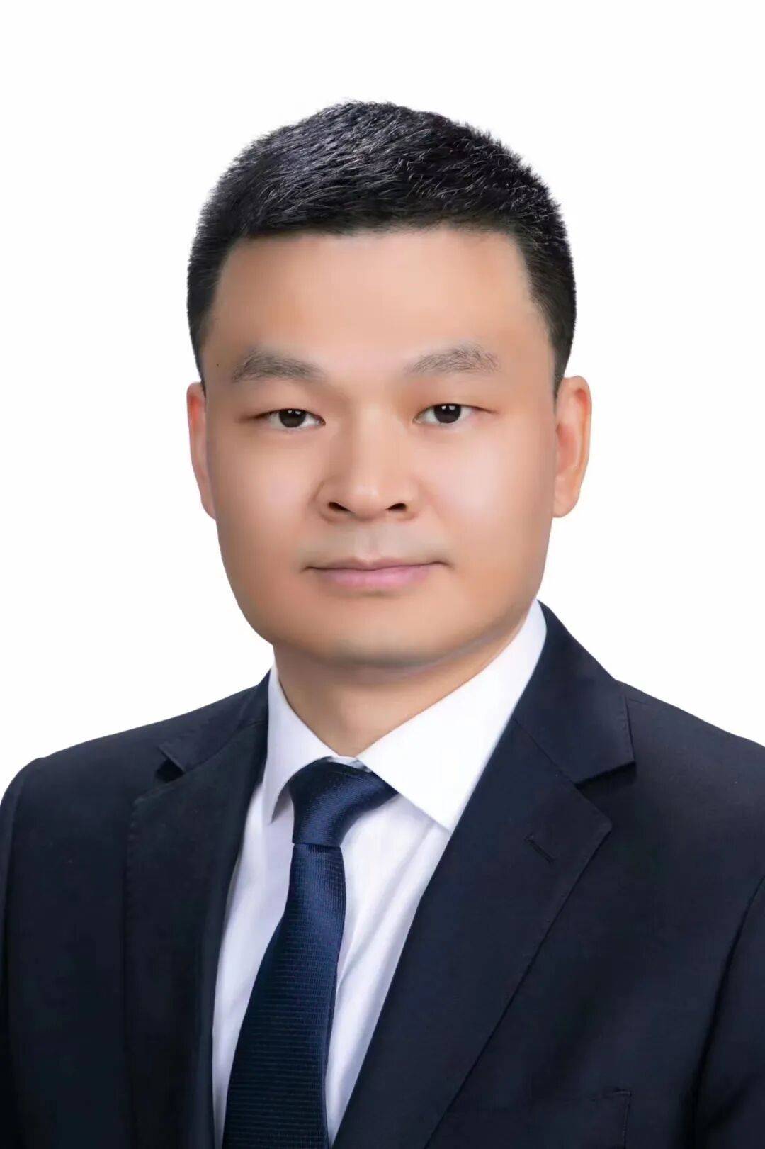 皇冠世界杯盘口_中央决定：邱宝华履新职